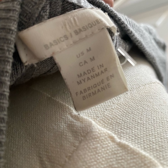 H&M Ribbed Knit Sweater - Picture 3 of 3